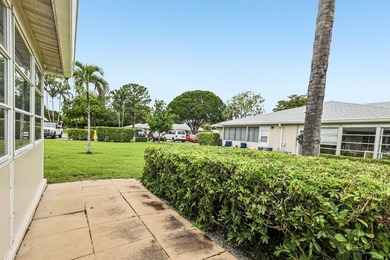 Welcome to this lovely, meticulously maintained 2-bedroom - photo 25