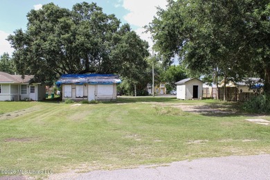 Check out this great lot just a short walk to the beach in - photo 1