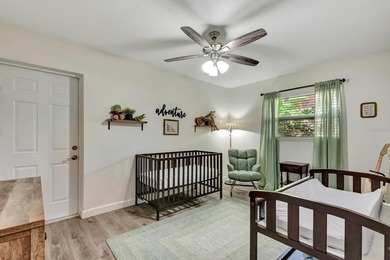 Fully Remodeled Home in Prime Bradenton Location - 15 minutes to - photo 33