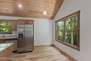BRAND NEW CONSTRUCTION! A new home by one of Murphy's best home - photo 11