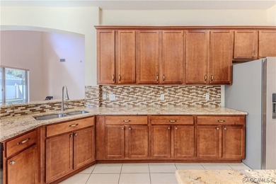 MOVE In Ready! Immaculate 4-Bedroom 3-Car Garage Home on Corner - photo 15