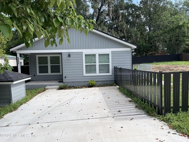 Beautiful new construction 4 bedroom, 2 bathroom home nestled on - photo 3