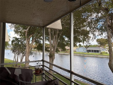 Well maintained 2B/2B condo with brand new roof just installed - photo 30