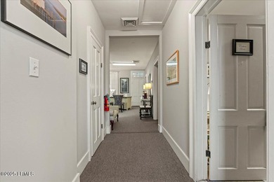 Prime commercial/residential investment opportunity in The Point - photo 32