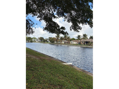Well maintained 2B/2B condo with brand new roof just installed - photo 35