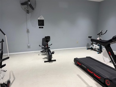 Well maintained 2B/2B condo with brand new roof just installed - photo 44