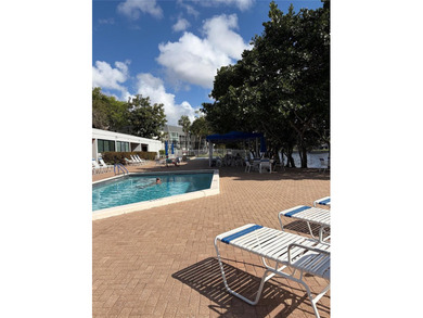 Well maintained 2B/2B condo with brand new roof just installed - photo 45