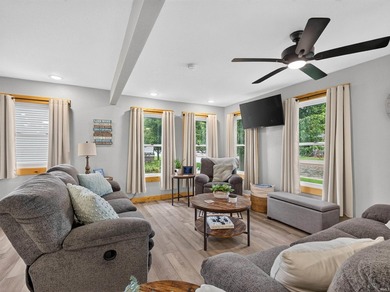 Move right in and start enjoying lake life-this beautifully - photo 12