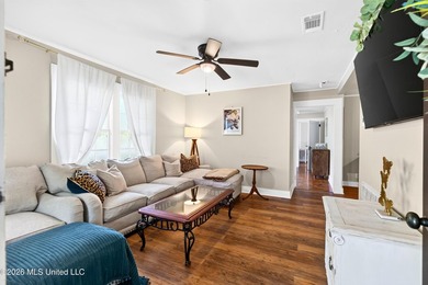Fall in love with the rustic cottage charm and cozy feel of this - photo 6
