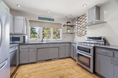One-of-a-kind architectural home is set on over 7.29+/- acres - photo 16