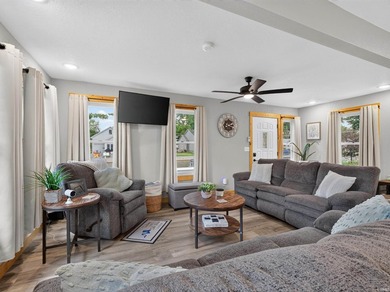 Move right in and start enjoying lake life-this beautifully - photo 18