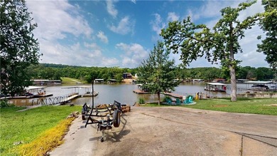 Stop dreaming about the lakeside lifestyle and start living it - photo 19