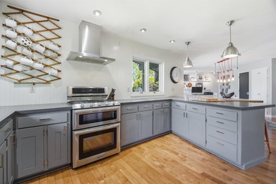 One-of-a-kind architectural home is set on over 7.29+/- acres - photo 19