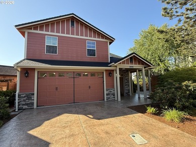 Welcome to this well-maintained 3-bedroom, 2.5-bath home located - photo 1