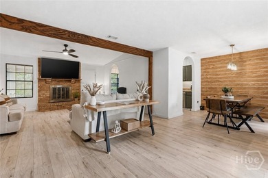 Tucked beneath mature trees on Wilmington Island, 607 Leaning - photo 4