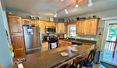 Stop dreaming about the lakeside lifestyle and start living it - photo 40