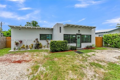 BEAUTIFULLY UPDATED AND TRULY MOVE-IN READY! THIS EXCEPTIONAL - photo 3