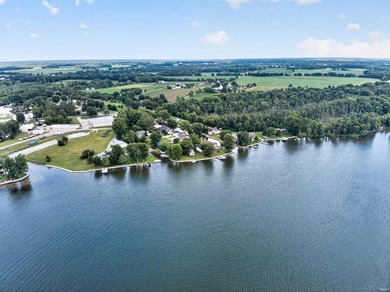 Move right in and start enjoying lake life-this beautifully - photo 45