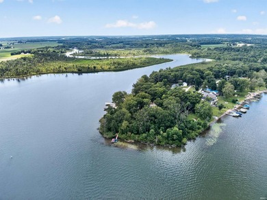 Move right in and start enjoying lake life-this beautifully - photo 48