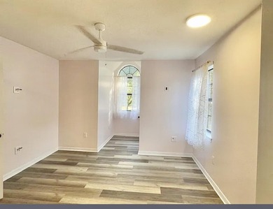 Beautifully updated 4BR/3.5BA coastal home on a prime .34-acre - photo 19