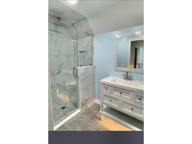 Beautifully updated 4BR/3.5BA coastal home on a prime .34-acre - photo 21