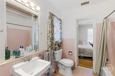 Located on Savannah's highly desirable Bull Street corridor in - photo 32