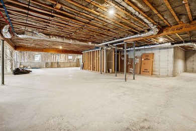 A rare coastal offering in the heart of Newington, New Hampshire - photo 42