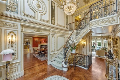 Exquisite in Every Way - Breathtaking Mansion in Gated - photo 4