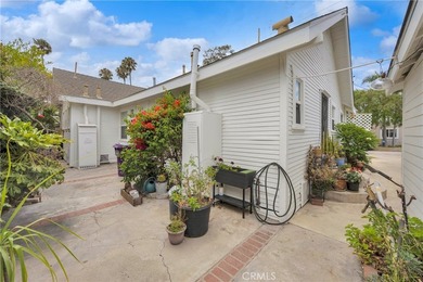 Beautifully Updated Belmont Heights Duplex Located in the highly - photo 8