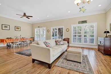 Spacious 2-story Charleston Style home on a prime corner lot - photo 20