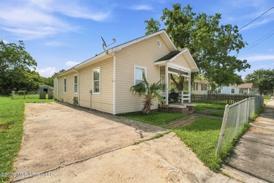 Discover the hidden potential in vibrant Biloxi! This charming - photo 8