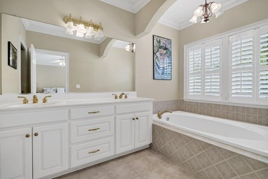 Spacious 2-story Charleston Style home on a prime corner lot - photo 34