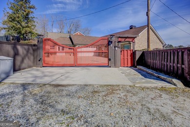 Stunning Jackson Lake Deeded Brick Estate with Private Dock - photo 10