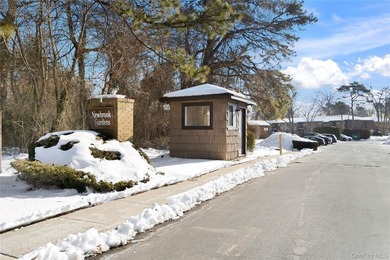 Enjoy easy, low-maintenance living in this upper level, 1 - photo 2