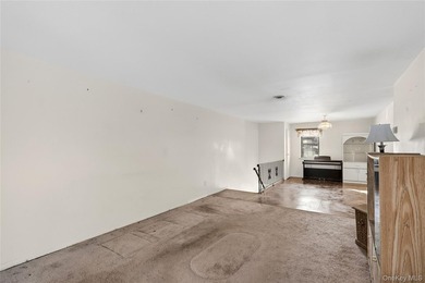 Enjoy easy, low-maintenance living in this upper level, 1 - photo 10