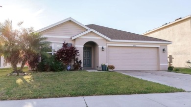Lake Home For Sale in Zephyrhills, Florida