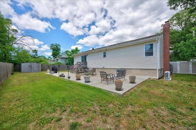 Welcome to this beautifully maintained 3-bedroom, 2-full-bath - photo 15