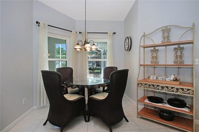 Awesome and beautiful, well cared for, and maintained pool home - photo 18