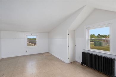 Coastal Charm Meets Incredible Opportunity in Middletown! Just - photo 18