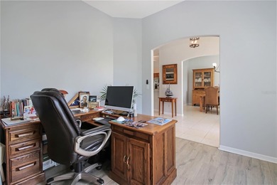 Awesome and beautiful, well cared for, and maintained pool home - photo 20