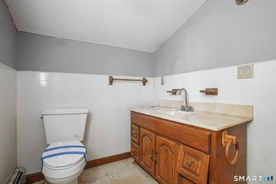 Tucked away on a private rural lot in scenic Salem, this - photo 29