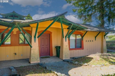 Rare opportunity to own a truly custom and charming duplex in a - photo 5