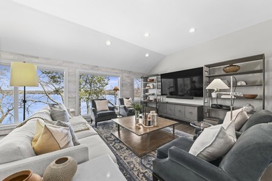 Fully renovated in 2022, this luxurious 4BR, 4.5BA lakefront - photo 7