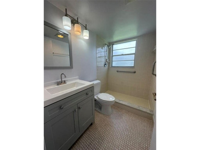 Welcome to this charming two-bedroom, one-and-a-half-bath - photo 3