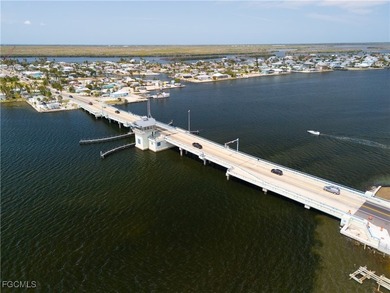 Welcome to beautiful Pine Island Florida! This incredible - photo 14