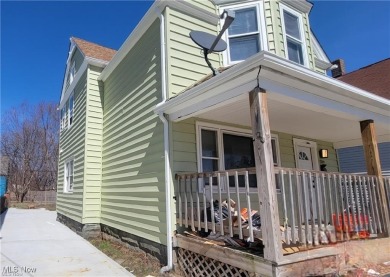 (private lake, pond, creek) Home For Sale in Cleveland Ohio