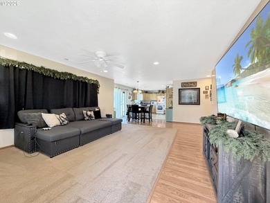 Well-maintained single-level 3 bed, 2 bath home offering 1,524 - photo 2