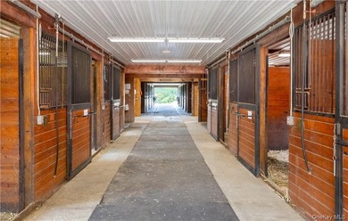 Kirby Hill Farm, an exceptional equestrian estate set on 247 - photo 14