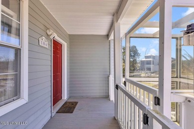Lovely 3 bedroom, 3 bath waterfront property in Timber Ridge - photo 17