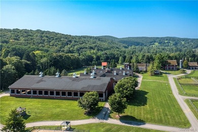 Kirby Hill Farm, an exceptional equestrian estate set on 247 - photo 18